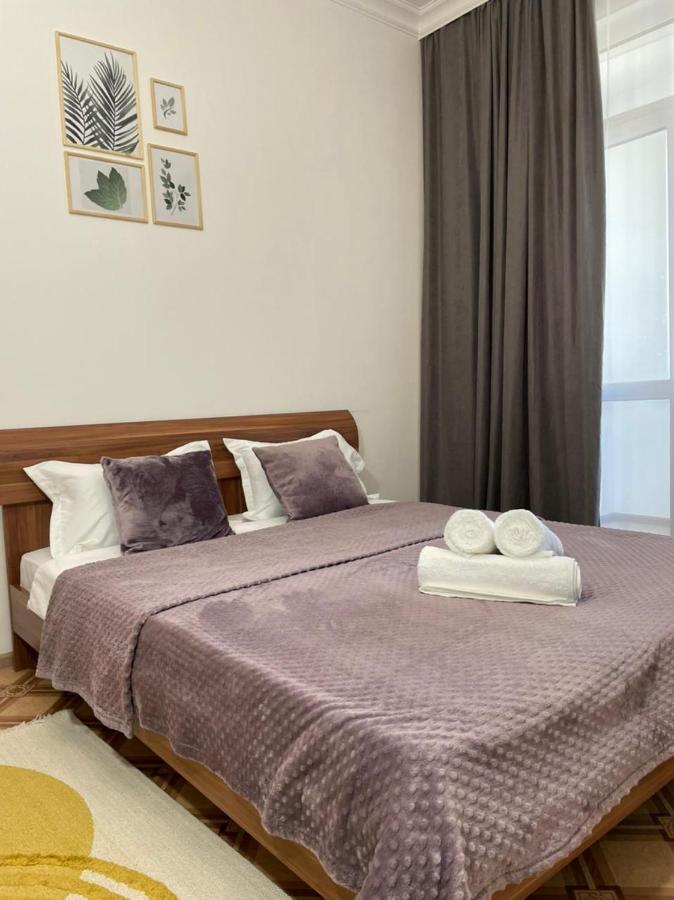 Ferienwohnung Кабанбай Батыра 58Б/7 Astana Exterior foto